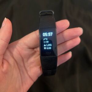 Fitbit Charge 4
